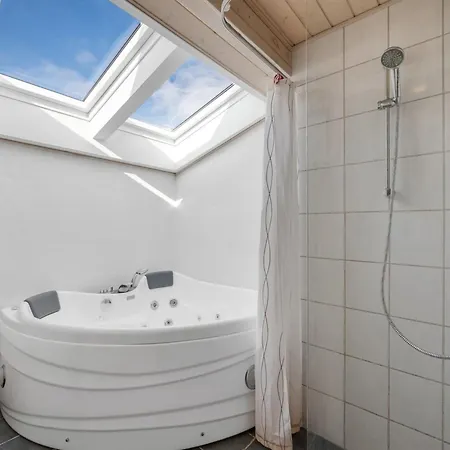 Sutere - 200m To The Fjord By Interhome بيت للعطل *