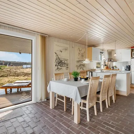 Sutere - 200m To The Fjord By Interhome Havrvig