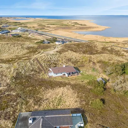 Sutere - 200m To The Fjord By Interhome Havrvig